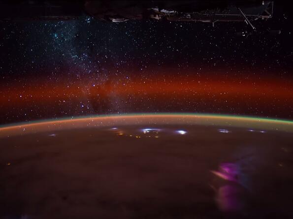 ВИДЕО: Красотата на Земята, погледнатa от Космоса