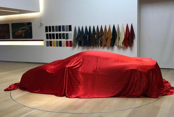 Най-новото Ferarri: V12 на купето 458 Italia