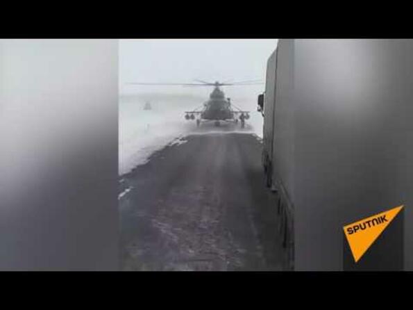 В Казахстан военен пилот кацна на пътя, за да попита за посоката!