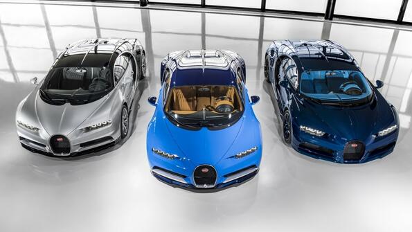 Първите три модела Bugatti Chiron са готови! Ето как изглежда невероятният звяр наистина