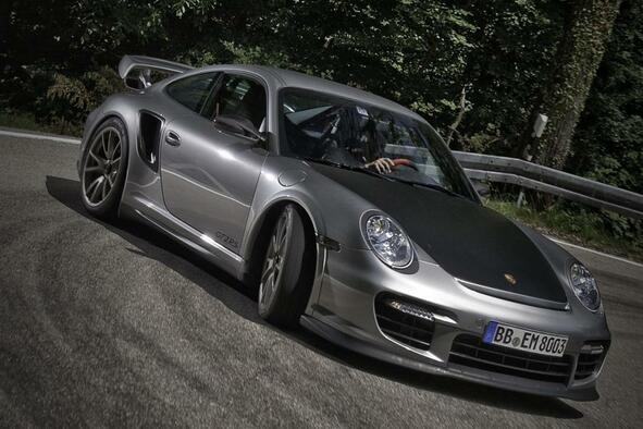 Продадено: Хардкор Porsche 911 GT2 RS