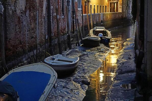 Как изглежда Венеция без вода!