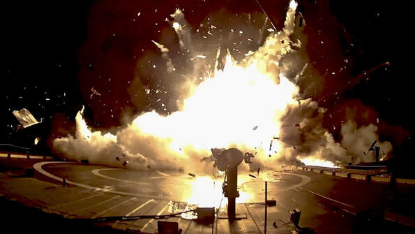 Най-бруталните катастрофи на ракетата Falcon 9 във видео от SpaceX