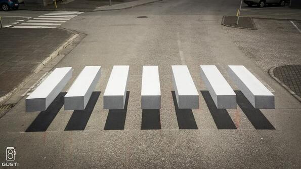 В Исландия създадоха 3D пешеходна пътека, която да забавя шофьорите по пътищата