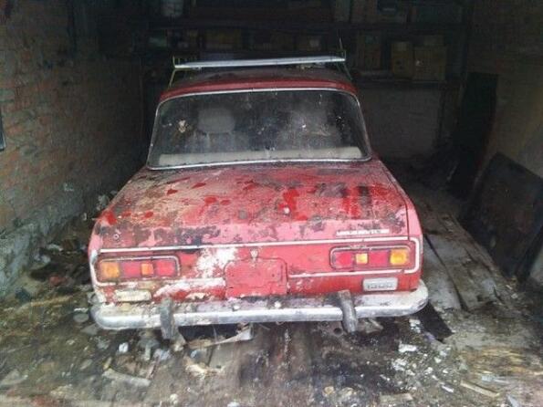 Ето как изглежда изоставен Москвич, прекарал 25 години в гаража