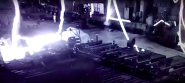 Ужасяващо видео, какво може да се случи в един завод за метал!