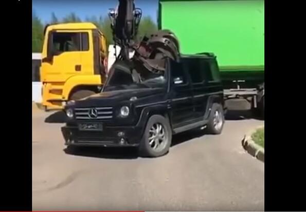 Истинска болка: унищожение на Mercedes Benz G classe за 1 минута!