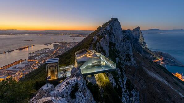 Skywalk: несравнима гледка от Гибралтарската скала