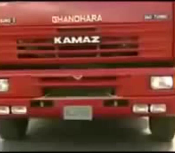 Някаква умопомрачителна реклама на КАМАЗ за Индия