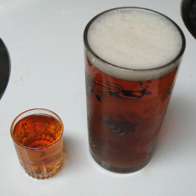 Как се пие Boilermaker Как се пие Boilermaker