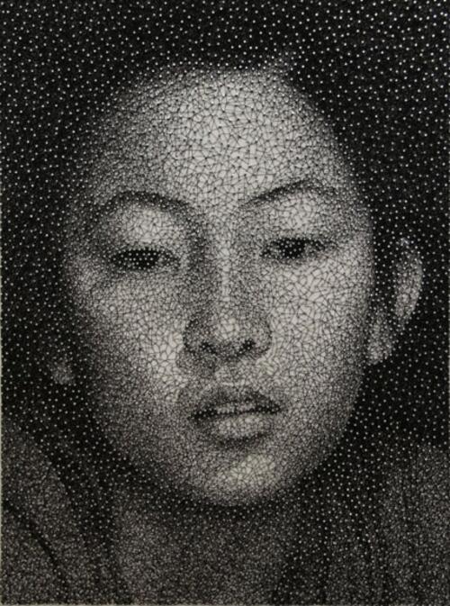 1272105