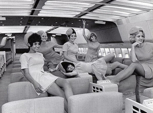 Как е изглеждало пътуването със самолет преди 50 години