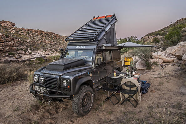 Land Rover Deffender като подвижен хотел за почитателите на природата