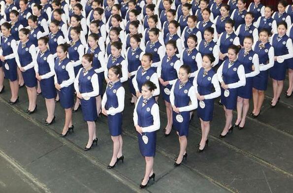 Как се става стюардеса в Китай?