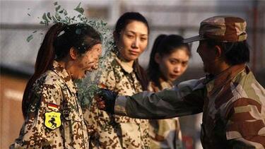 Бруталните тренировки на жените-бодигарди в Китай