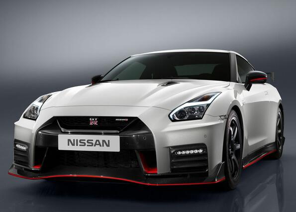 Подобрен злодей: Nissan GT-R получи версия Nismo