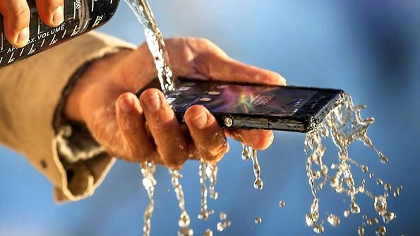 95% от мобилните телефони в Япония са водоустойчиви