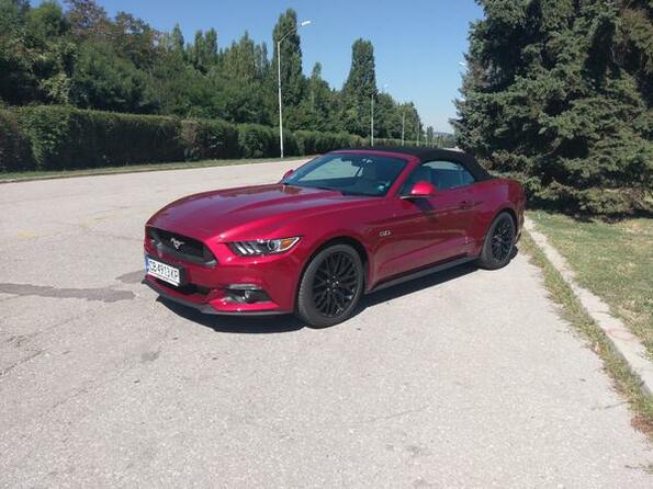 Ford Mustang Cabrio: Да обяздиш дивия кон под открито небе