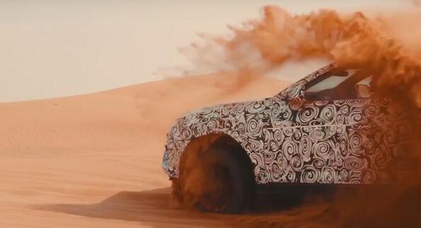 Виж новия суперкросоувър на Lamborghini в пустинята. Тест!