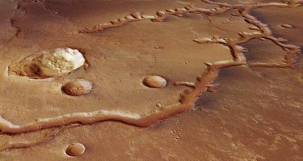 Невероятни снимки на пресъхналите марсиански реки