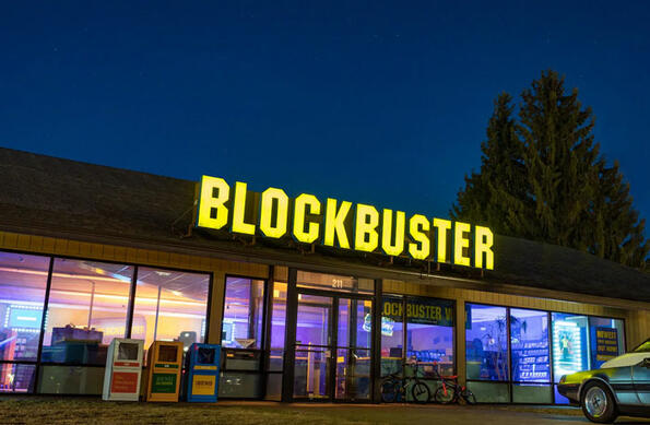 Последният останал Blockbuster в САЩ ще предлага нощувки по 4 долара