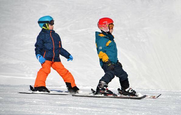 Как да изберете най-подходящите детски ски и шейна?