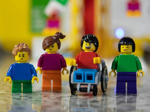 Lego пусна комплект за обучение по програмиране