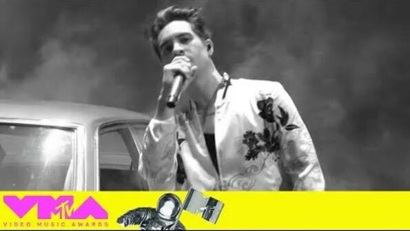Panic! at the Disco с размазващо изпълнение на MTV VMA