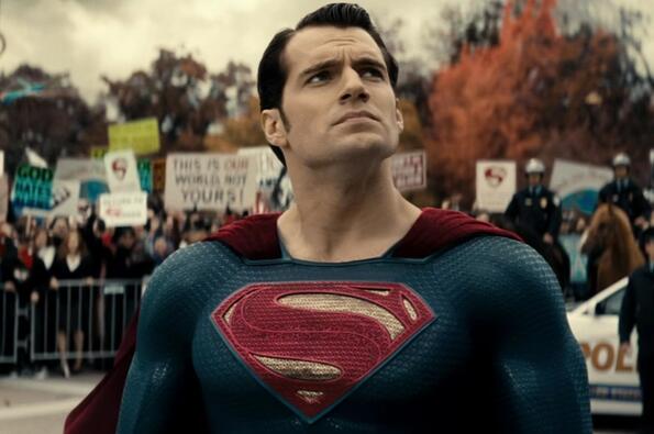 Официално: Хенри Кавил се завръща в ролята на Супермен