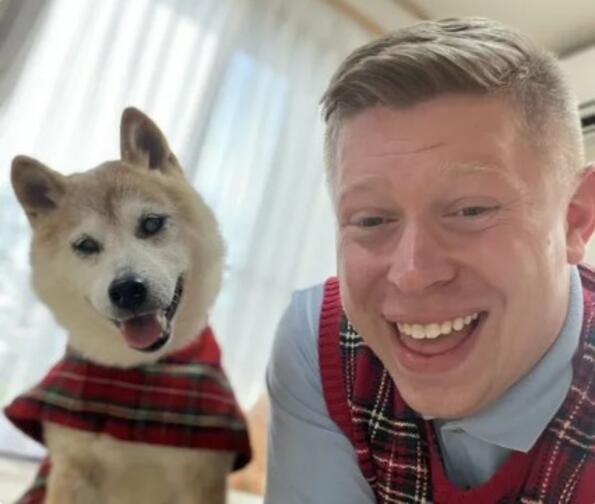 Меме иконите Doge и Bad Luck Brian се срещнаха в Япония