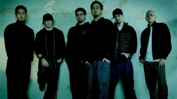 Linkin Park съдени от бивш басист за хонорари на повече от 20 песни