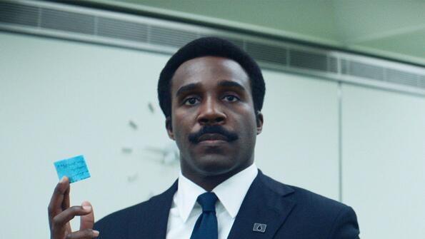 Трамел Тилман е първият чернокож актьор, спечелил награда „Еми“ за поддържаща мъжка роля