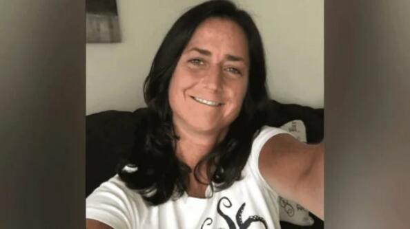 Служителка в училище почина, след като бе ритната от 14-годишен ученик