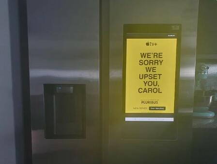 Жена изпадна в психотичен епизод, заради реклама върху смарт хладилника ѝ