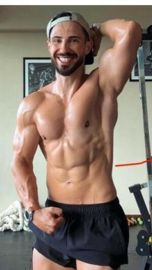 Наум Шопов издава „Фитнес буквар“ със съвети за перфектно тяло