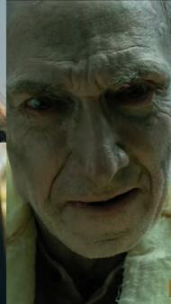 Мъжът в жълто се завръща: Виж тийзъра за 4-ти сезон на „FROM“ (ВИДЕО)