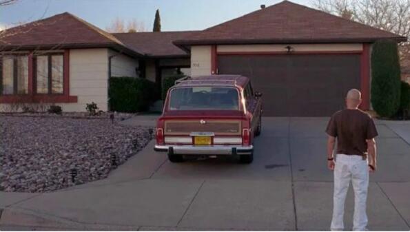 Къщата на Уолтър Уайт от „Breaking Bad“ се продава за 400 000 долара