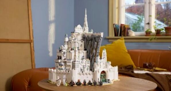 Lego обяви най-големия комплект „Властелинът на пръстените“ с 8278 части