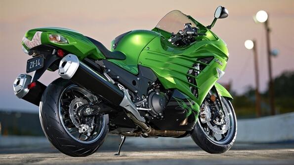 Вижте Kawasaki Ninja ZX-14R и започвайте да спестявате