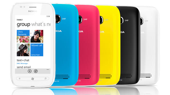 Lumia 710: Малката сестра