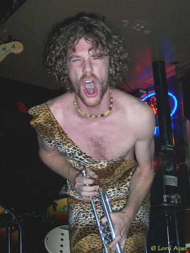 Мъжете си оставаме пещерняци