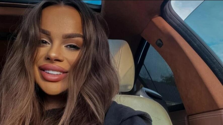 Сузанитa с нова серия горещи снимки